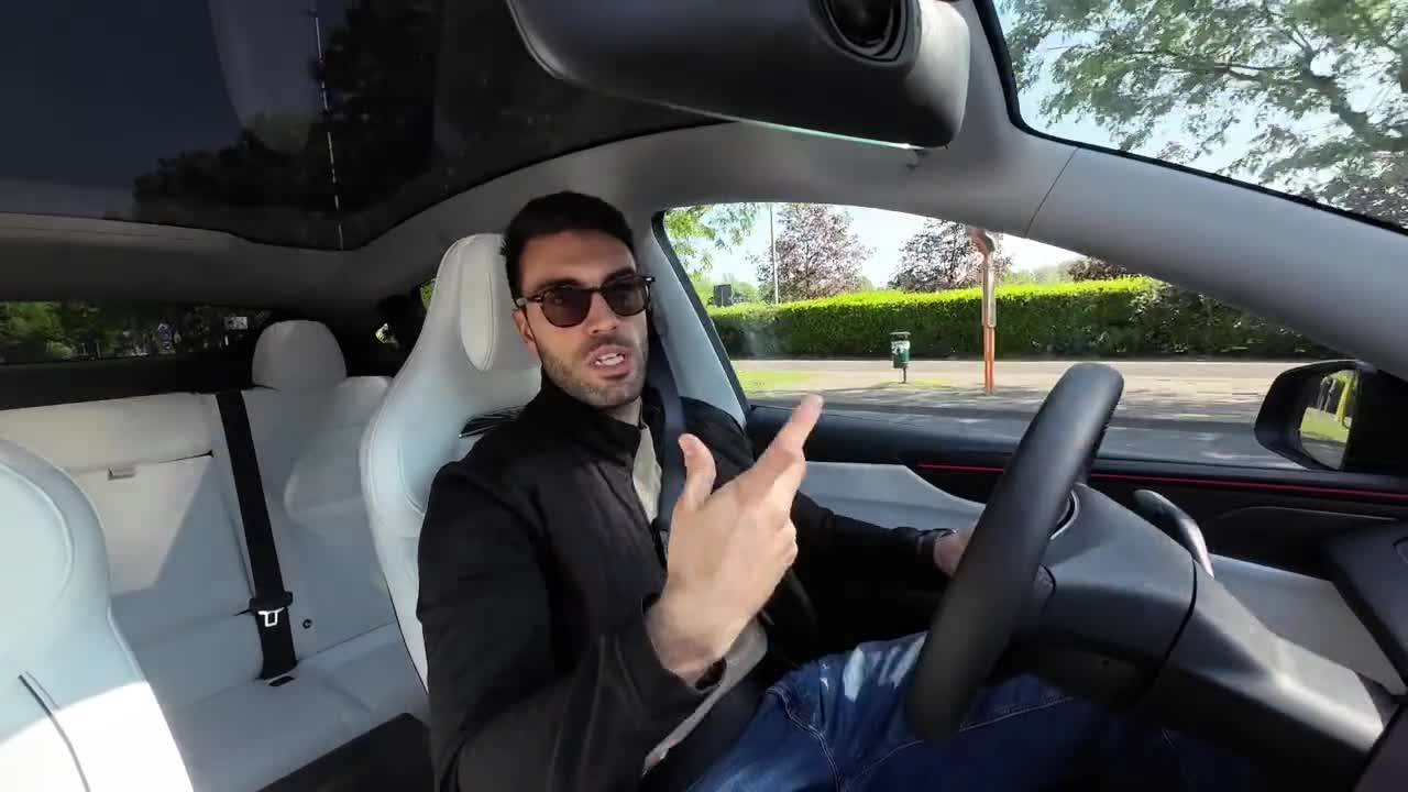 Tesla Model Y Performance: guarda il video
