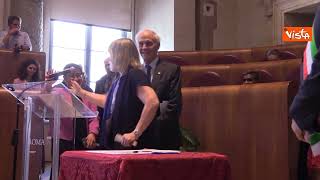 Gualtieri firma dichiarazione per la pace con i Premi Nobel in Campidoglio